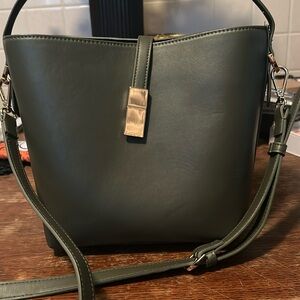 Green bucket purse